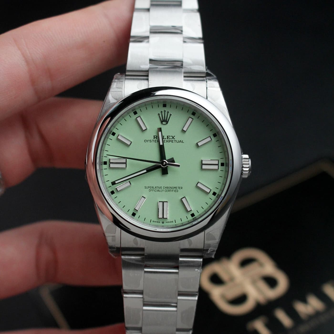 Rolex Oyster Perpetual 41 134300-0006 Pistachio — view 2 of 14