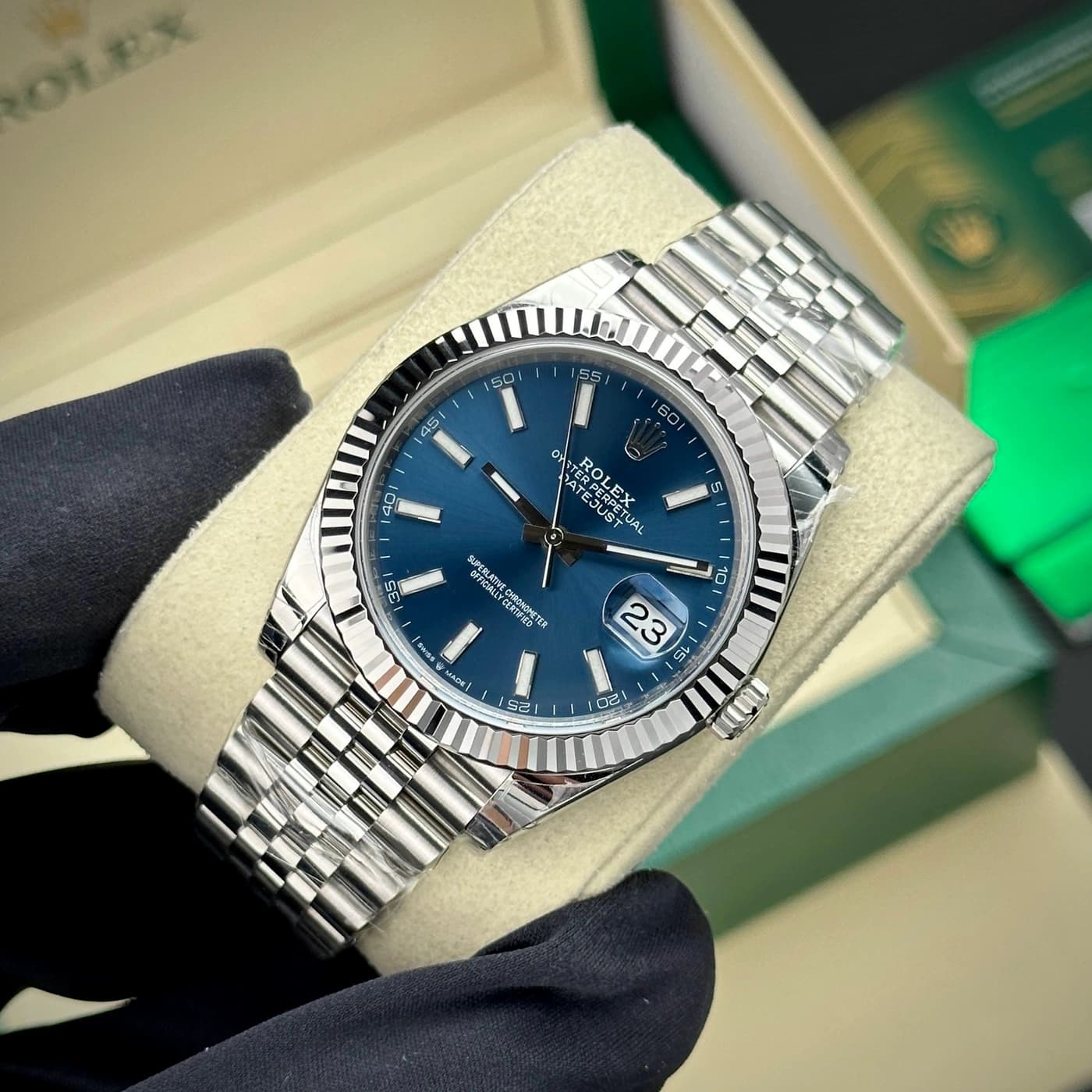 Rolex Datejust 41 126334-0002 Blue Index Dial