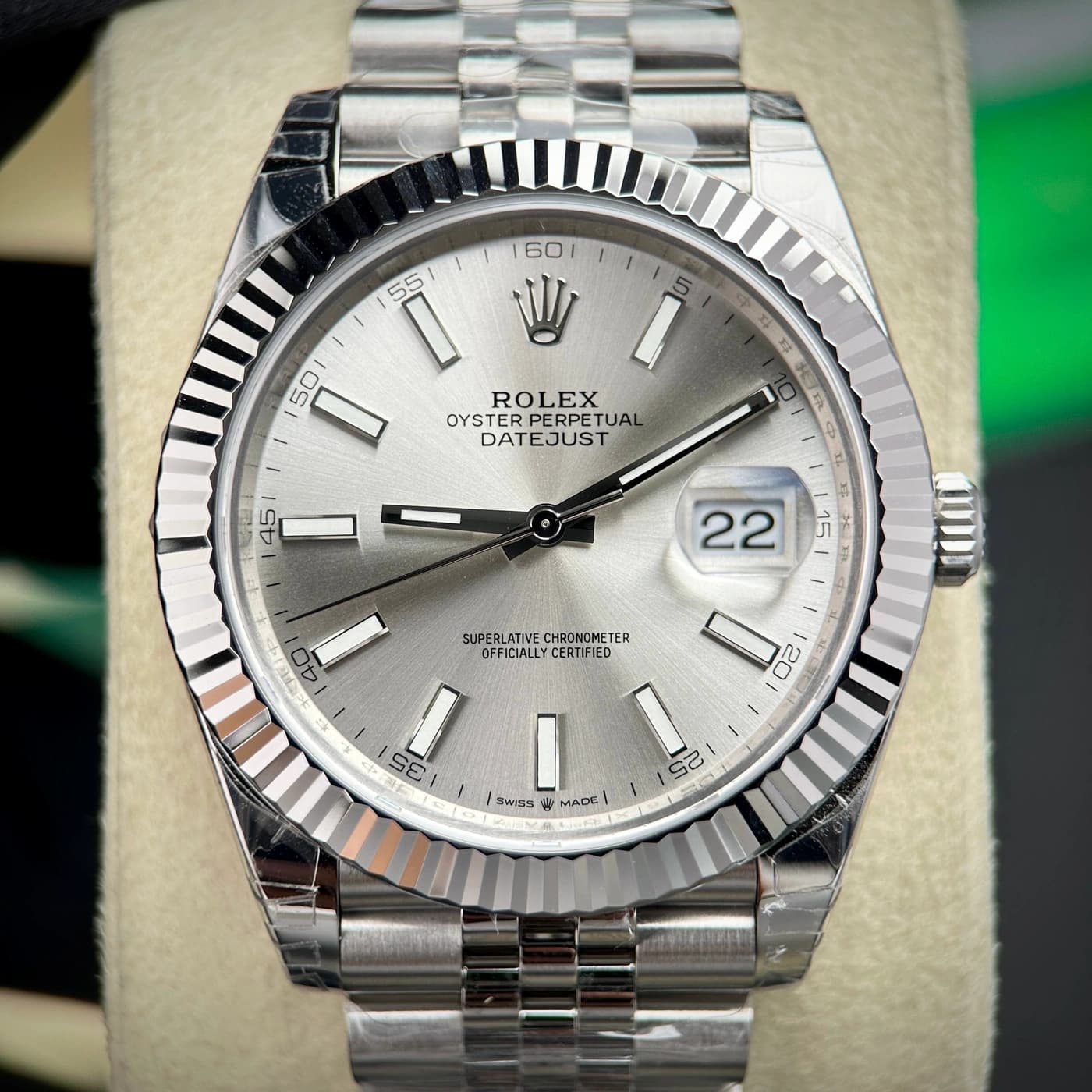 Rolex Datejust 41 126334-0004 Silver Index Dial — view 2 of 12
