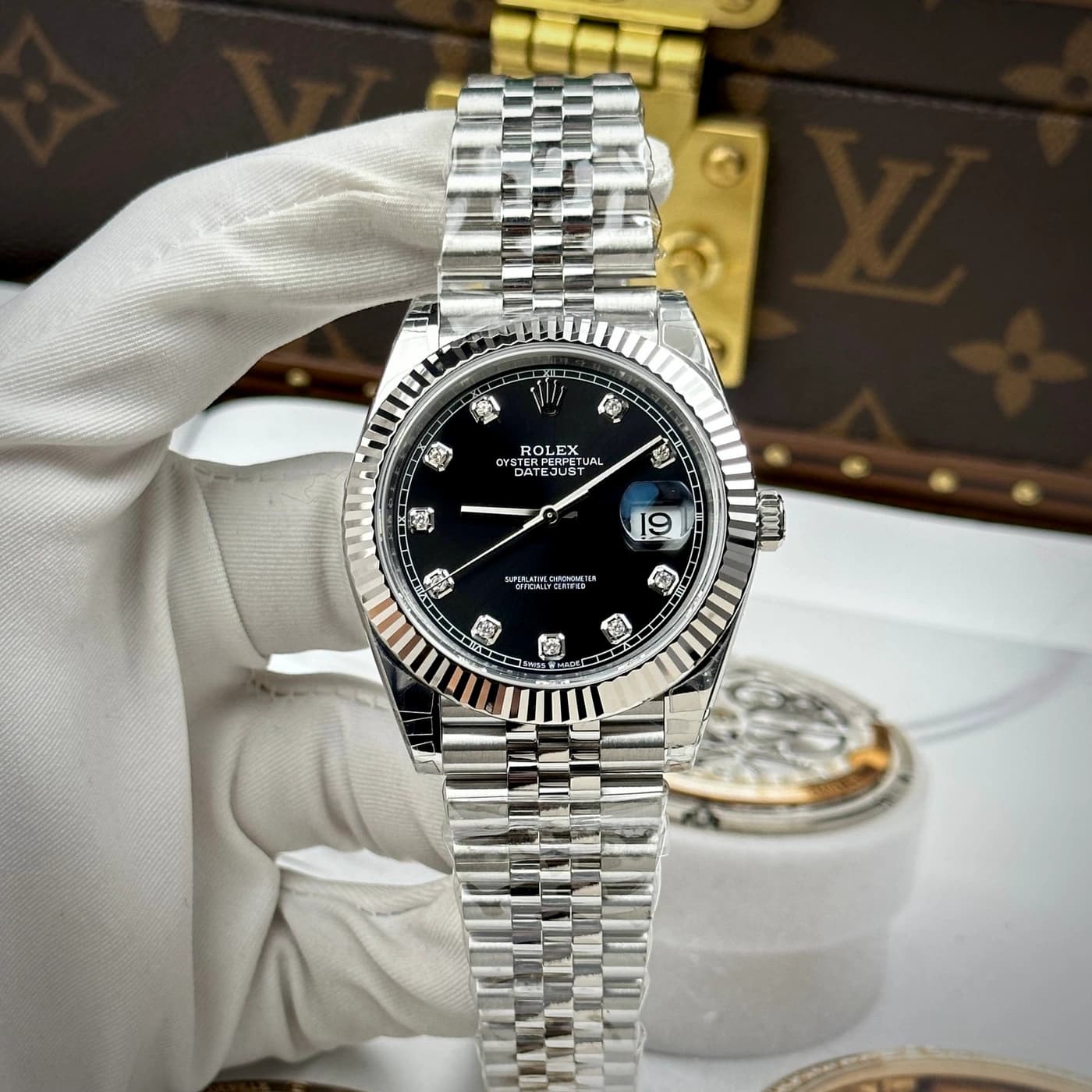 Rolex Datejust 41 126334-0012 Black Diamond Dail