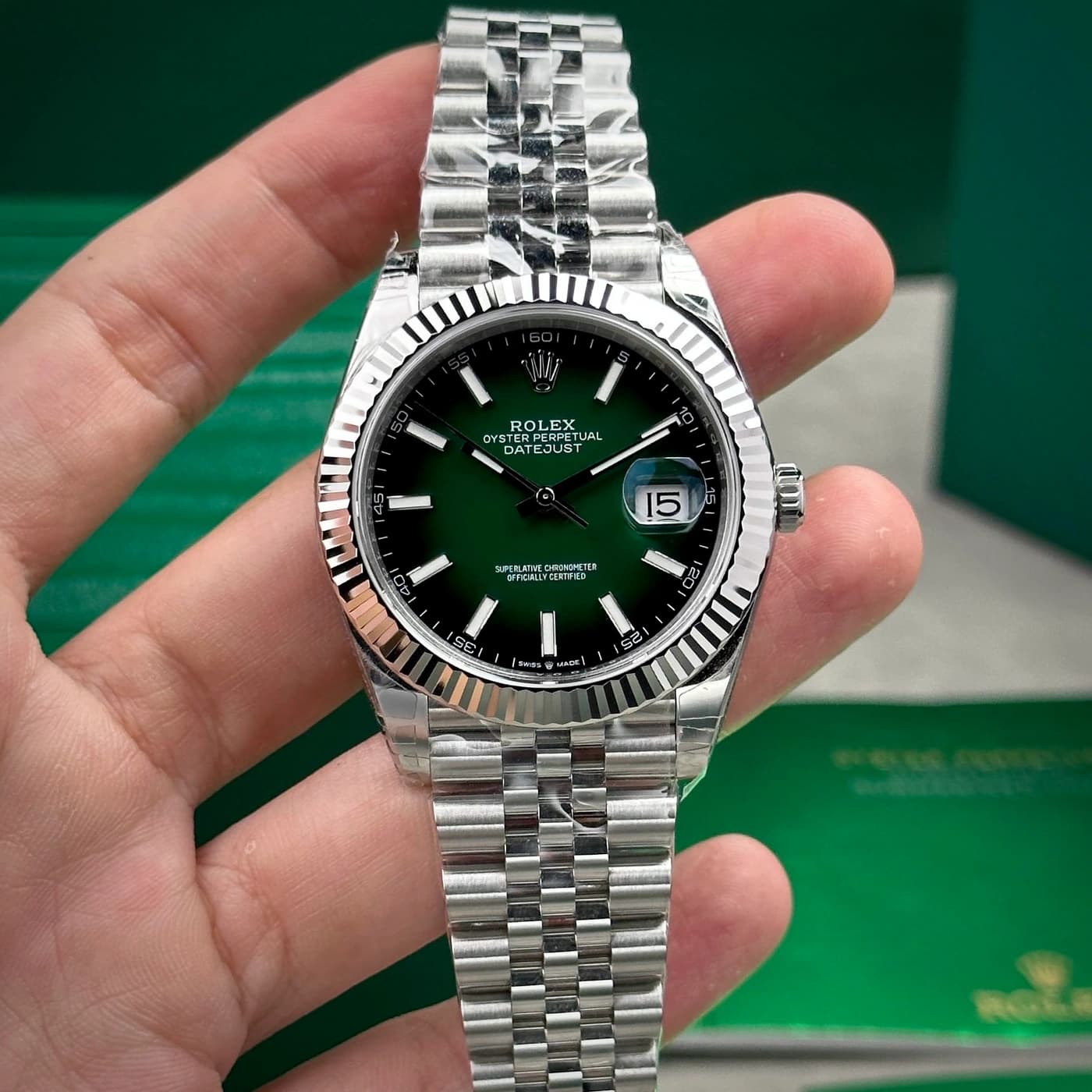 Rolex Datejust 41 126334-0034 Green Ombre — ảnh 2 trên 15