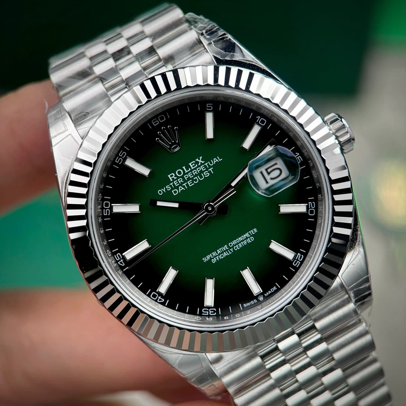 Rolex Datejust 41 126334-0034 Green Ombre — ảnh 3 trên 15