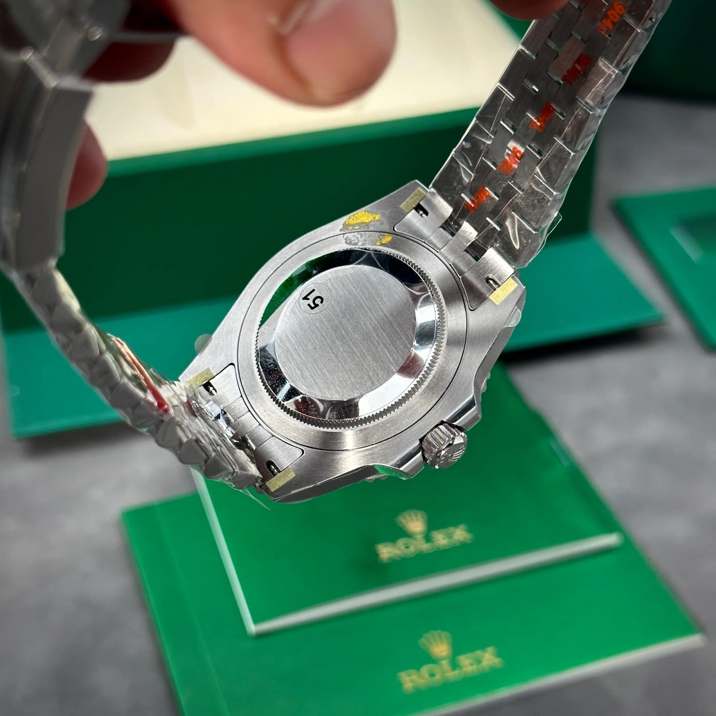 Rolex GMT-Master II 126710BLRO-0001 “Pepsi” — ảnh 15 trên 21