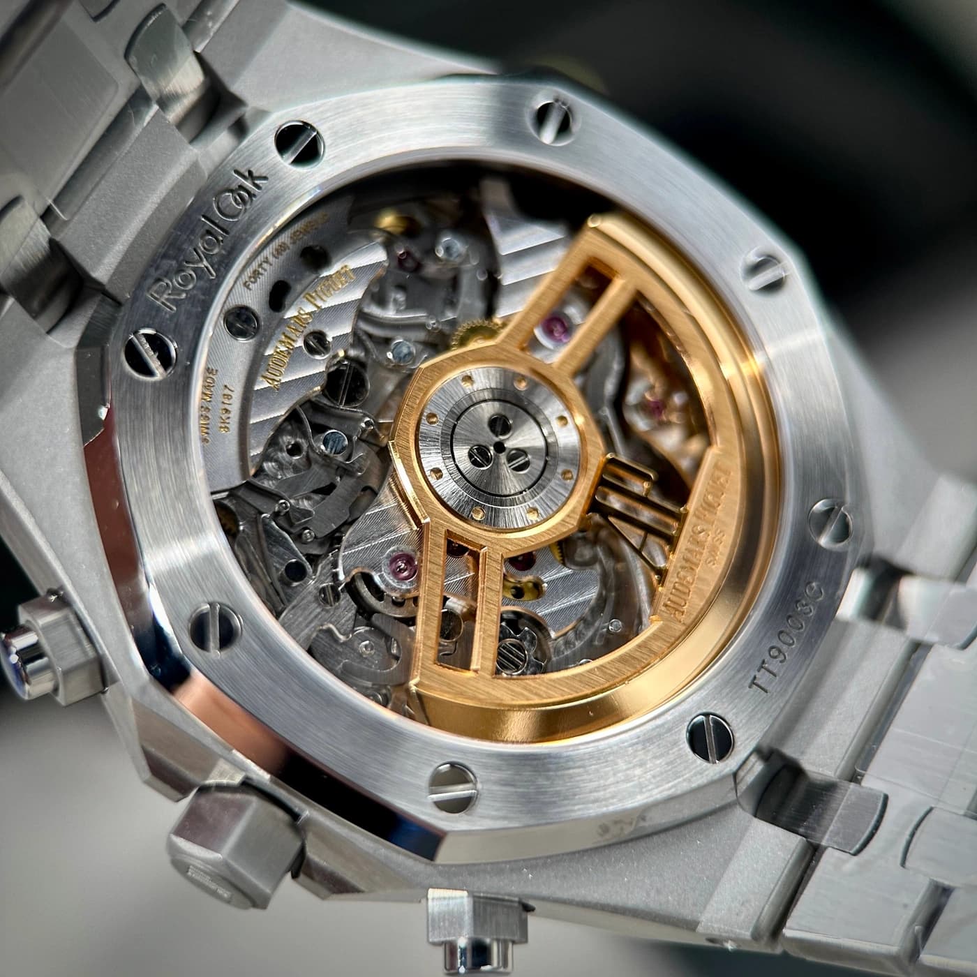 Audemars Piguet Royal Oak 41mm Blue Dial 26240ST.OO.1320ST.01 — view 9 of 15