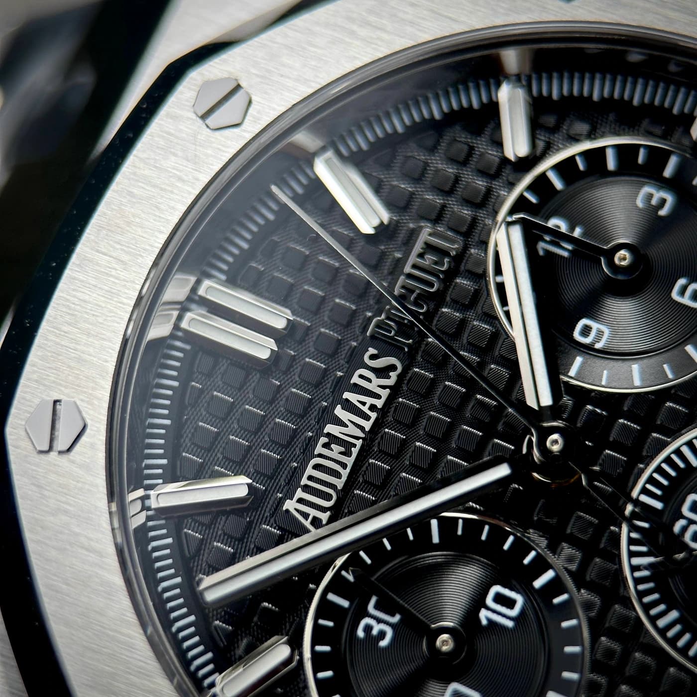 Audemars Piguet Royal Oak Chronograph 41mm Black Dial 26240ST.OO.1320ST.02 — view 6 of 15