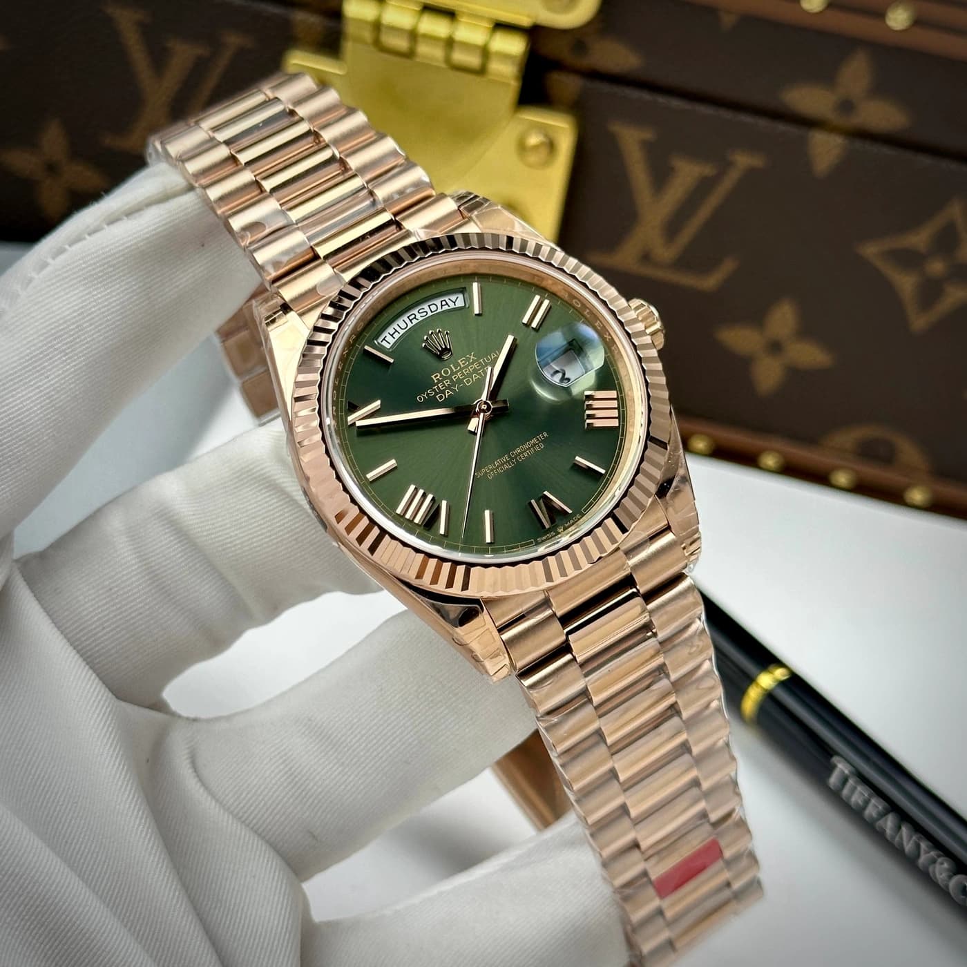 Rolex Day-Date 40mm Olive Green Dial 228235-0025 — view 2 of 16