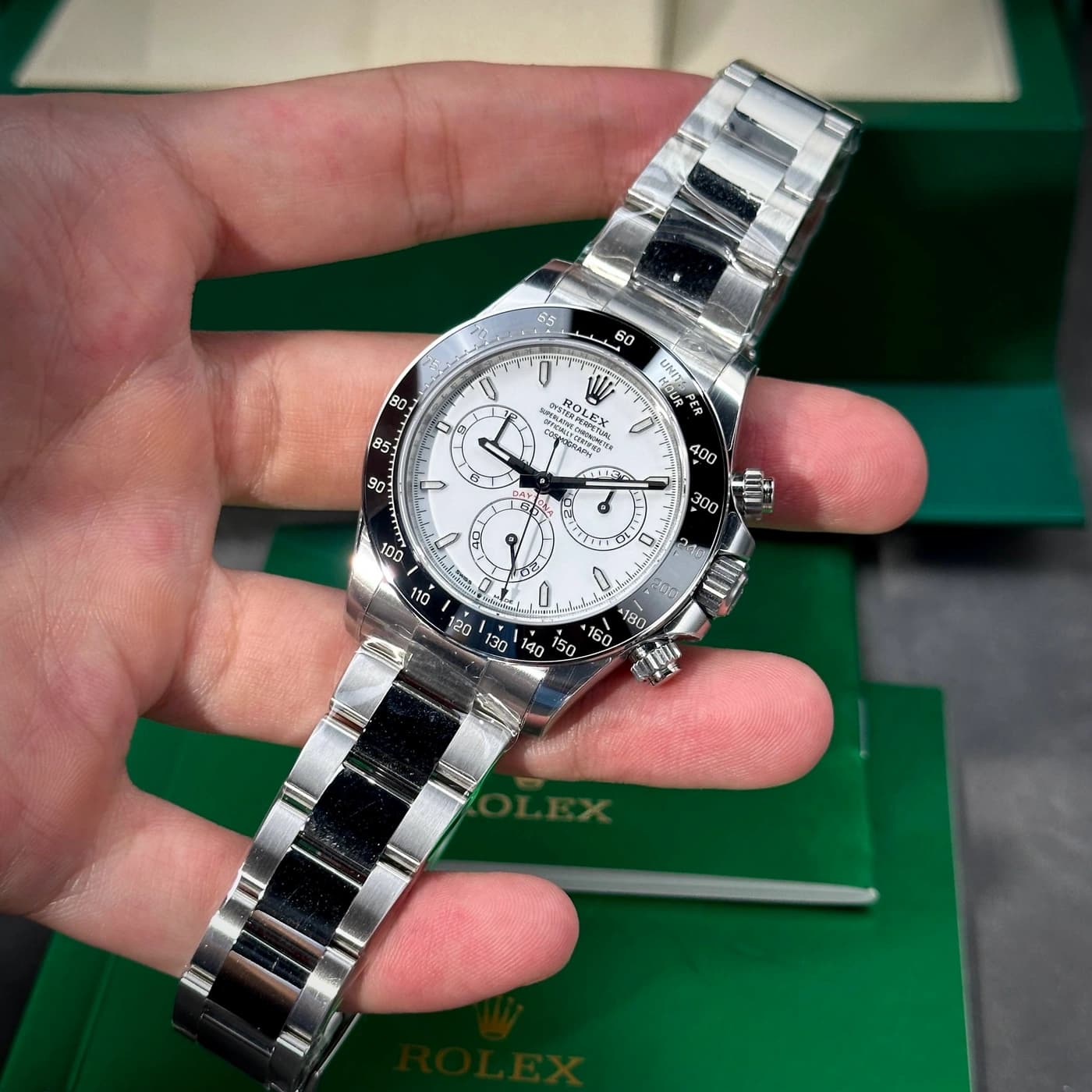 Rolex Cosmograph Daytona 126502-0001 White Enamel — view 4 of 19