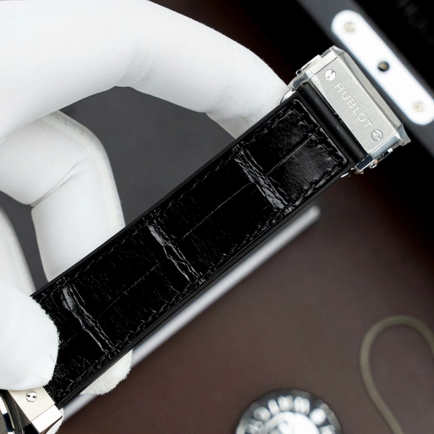 Hublot Classic Fusion 542.NX.2611.LR Opaline 42mm — ảnh 8 trên 9