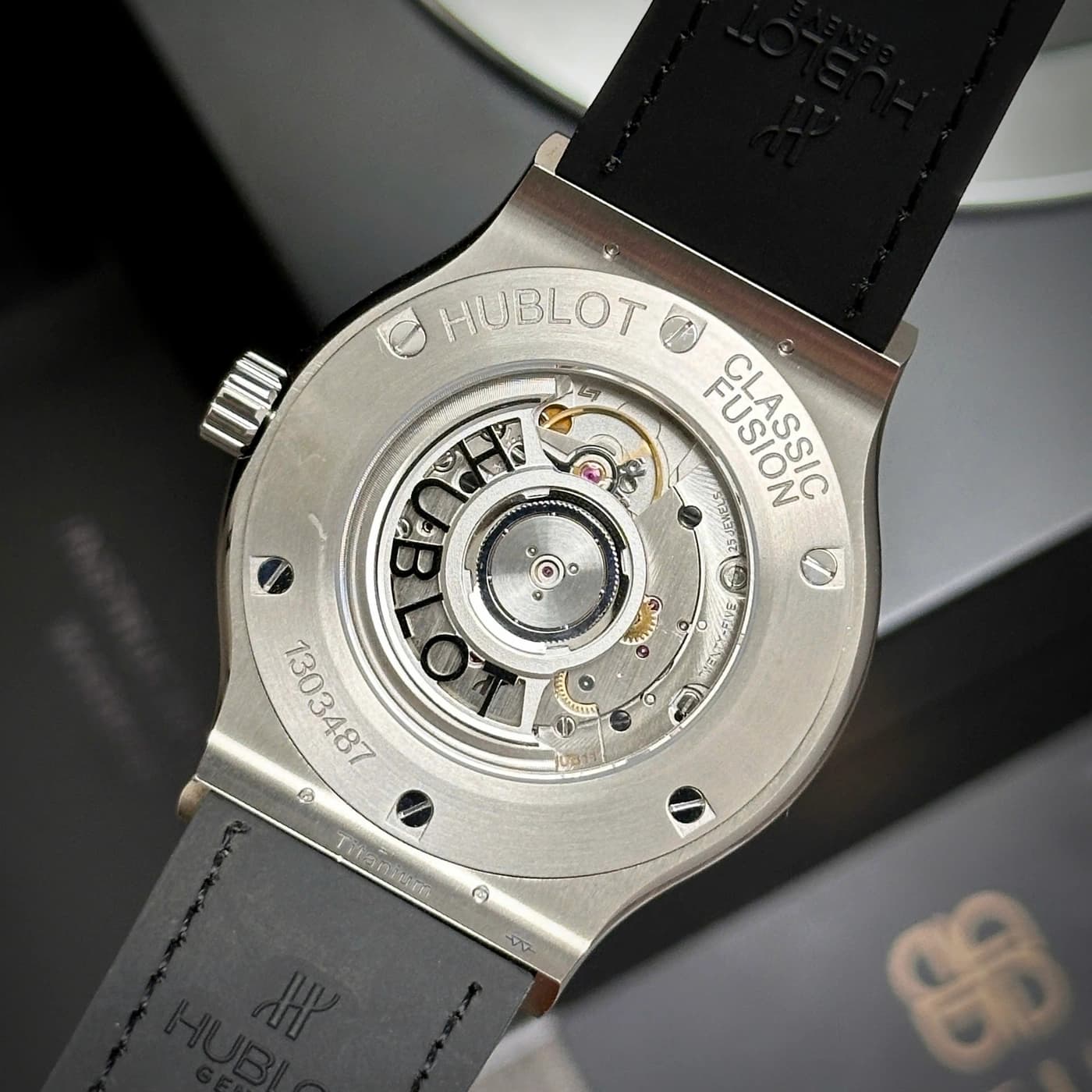 Hublot Classic Fusion Black Titanium 542.NX.1171.LR 42mm — view 9 of 9