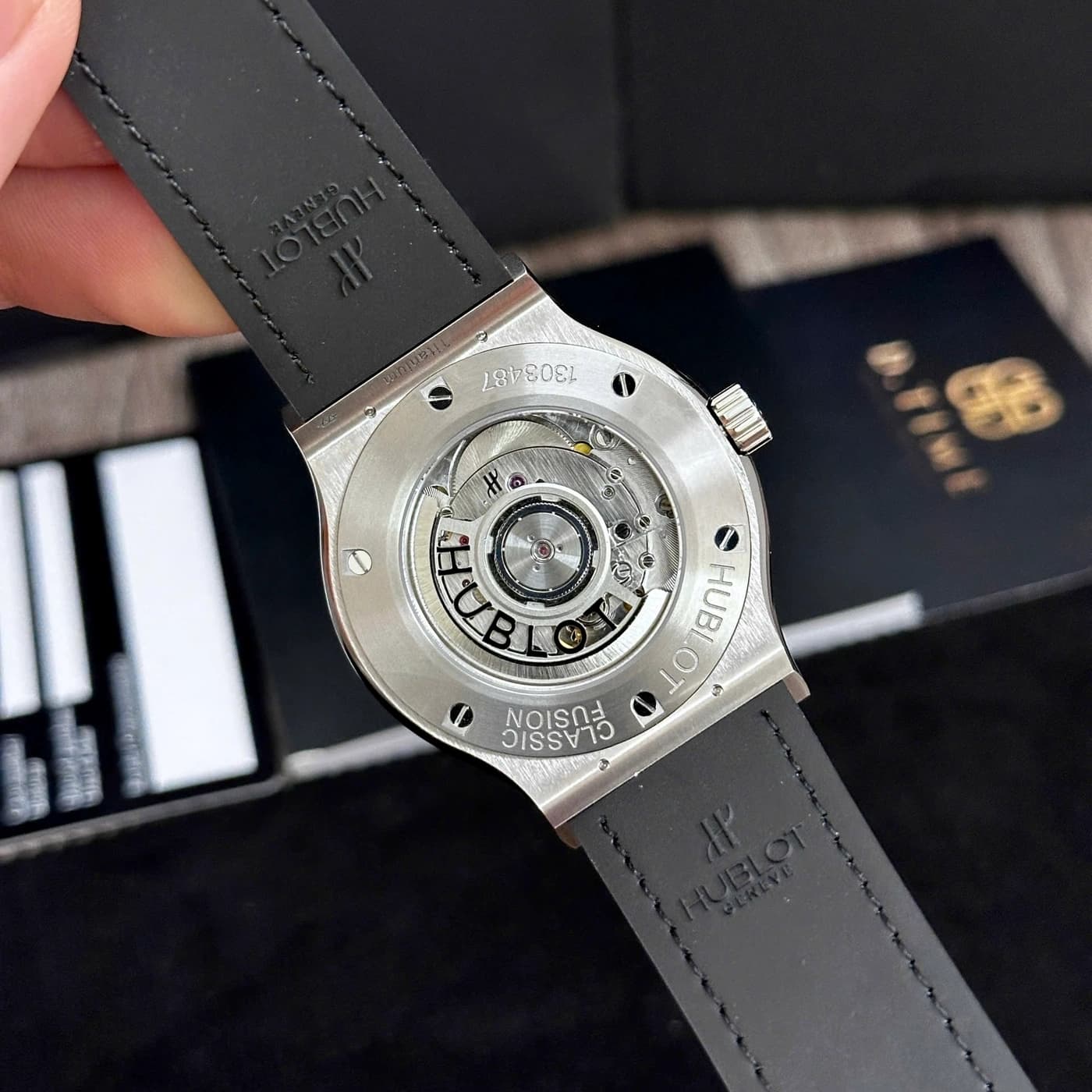 Hublot Classic Fusion Racing Grey Titanium 42mm 542.NX.7071.LR — ảnh 10 trên 10