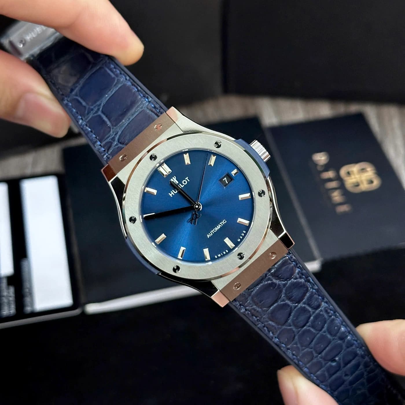 Hublot Classic Fusion Titanium Blue 42 542.NX.7170.LR — ảnh 2 trên 9