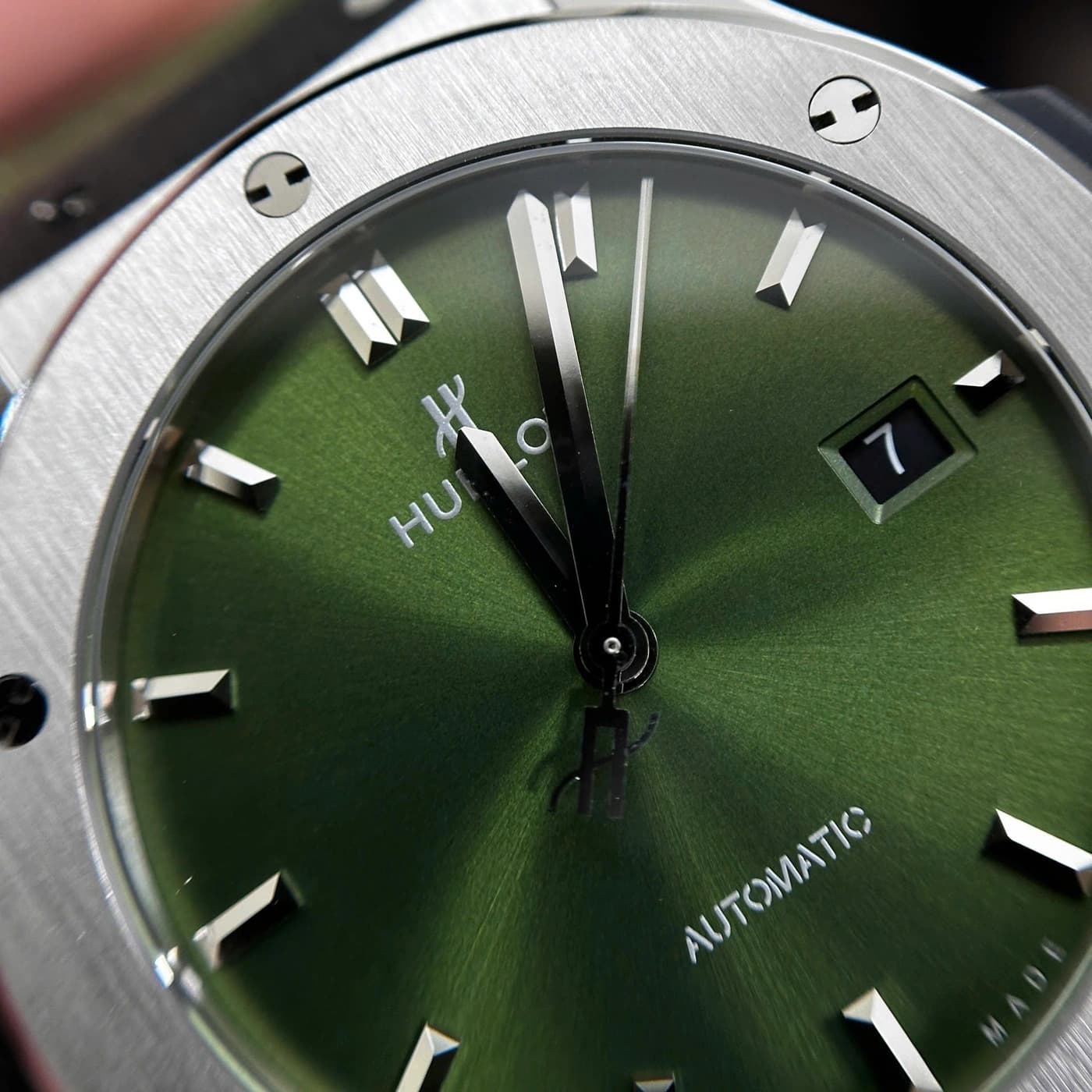 Hublot Classic Fusion Titanium Green 42 542.NX.8970.LR — view 3 of 10