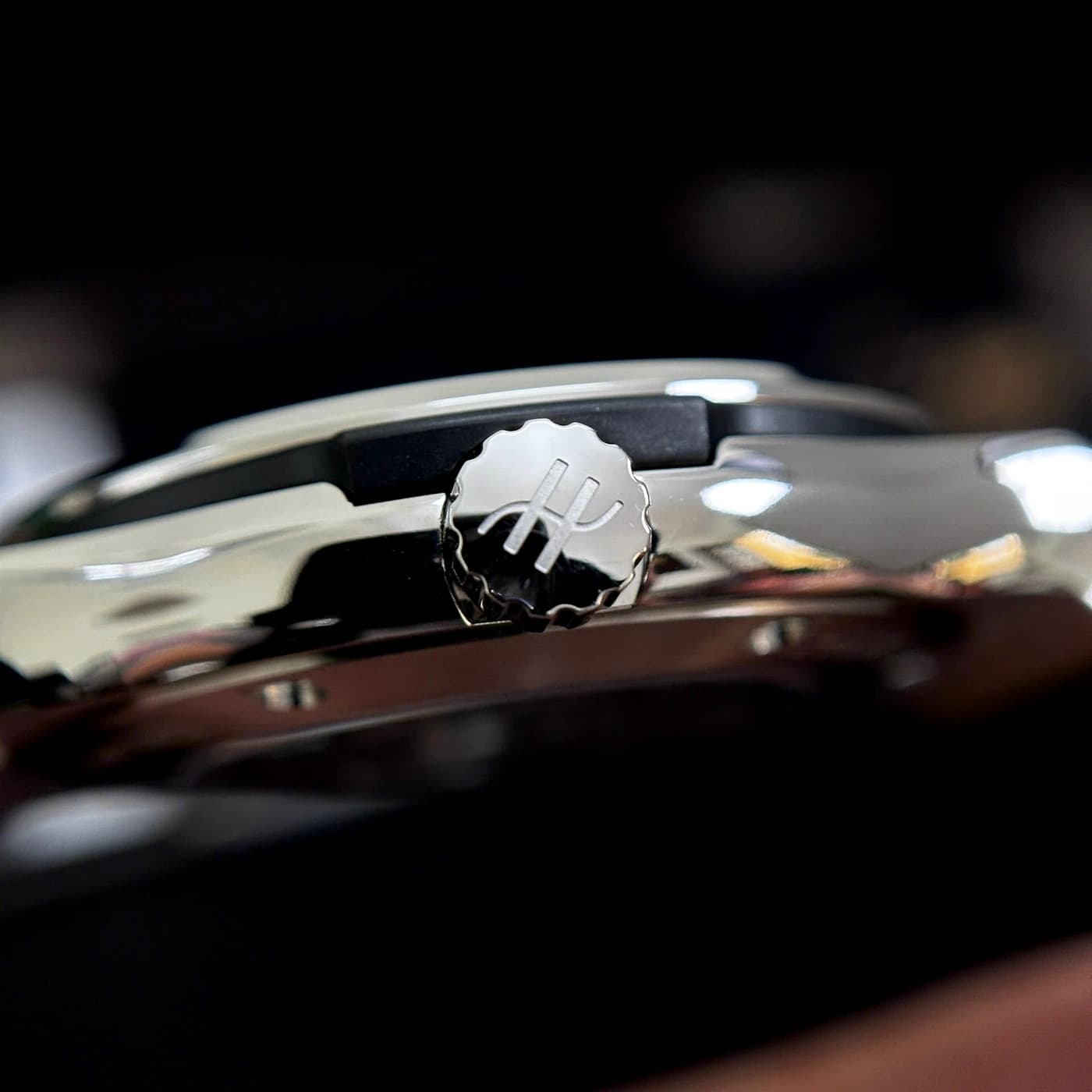 Hublot Classic Fusion Titanium Green 42 542.NX.8970.LR — view 6 of 10