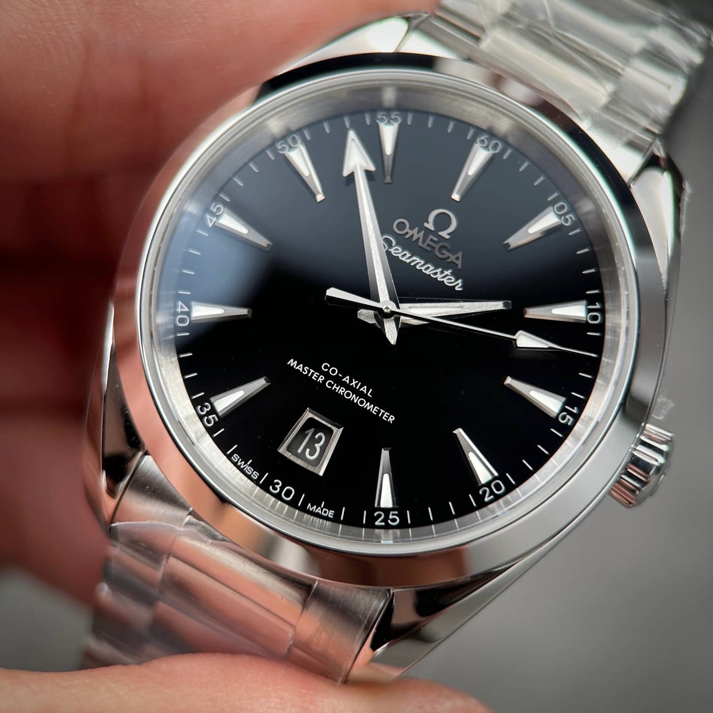 Omega Seamaster Aqua Terra 150M 220.10.38.20.01.004 38 — view 3 of 10