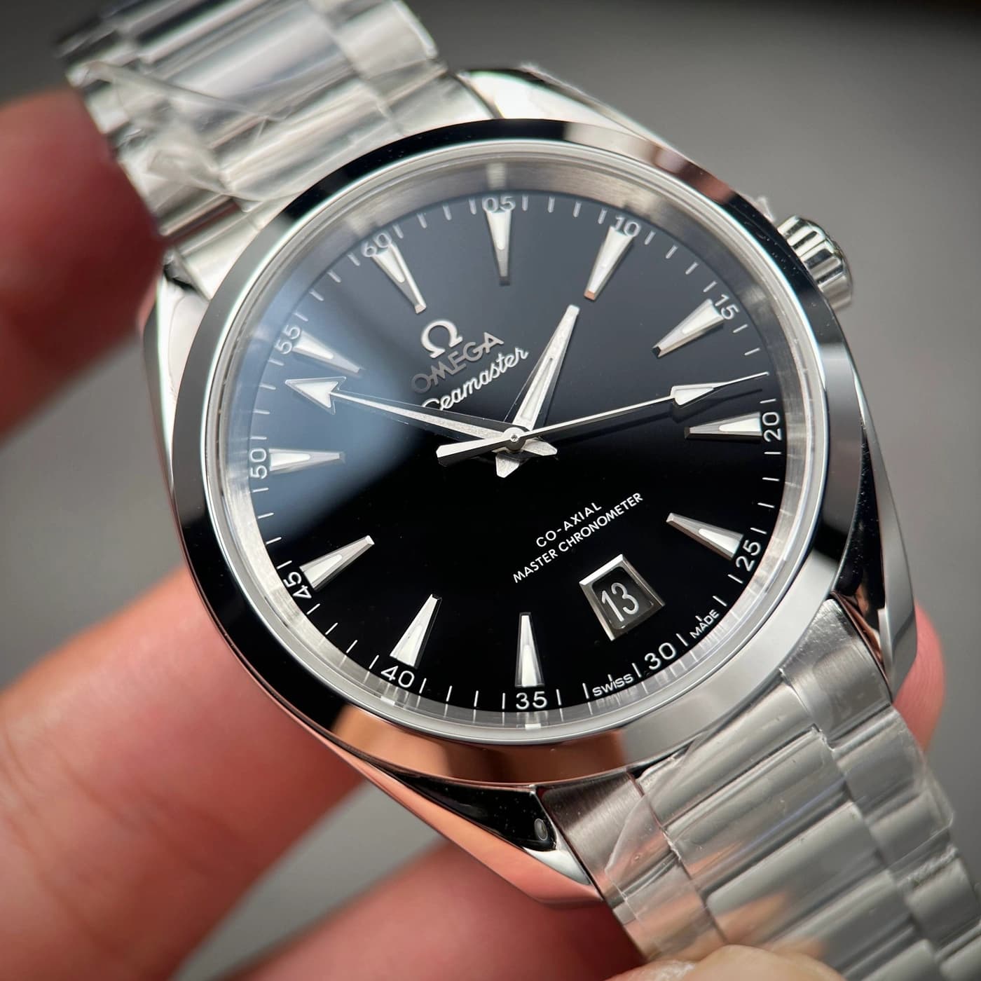 Omega Seamaster Aqua Terra 150M 220.10.38.20.01.004 38 — view 4 of 10