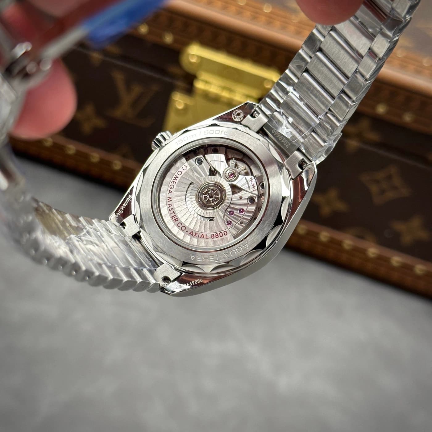 Omega Seamaster Aqua Terra 150M 220.10.38.20.01.004 38 — view 10 of 10