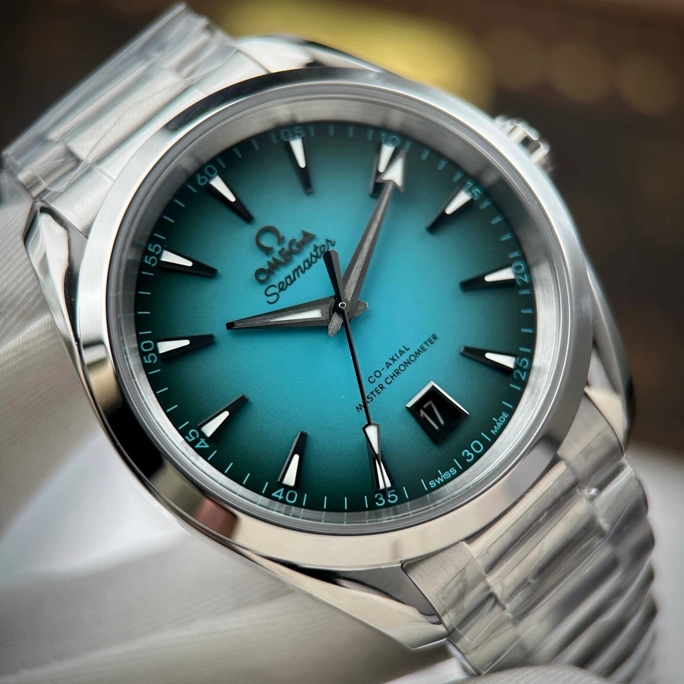 Omega Seamaster Aqua Terra 150M Co-Axial Master Chronometer 38mm Gradient Turquoise — view 2 of 10