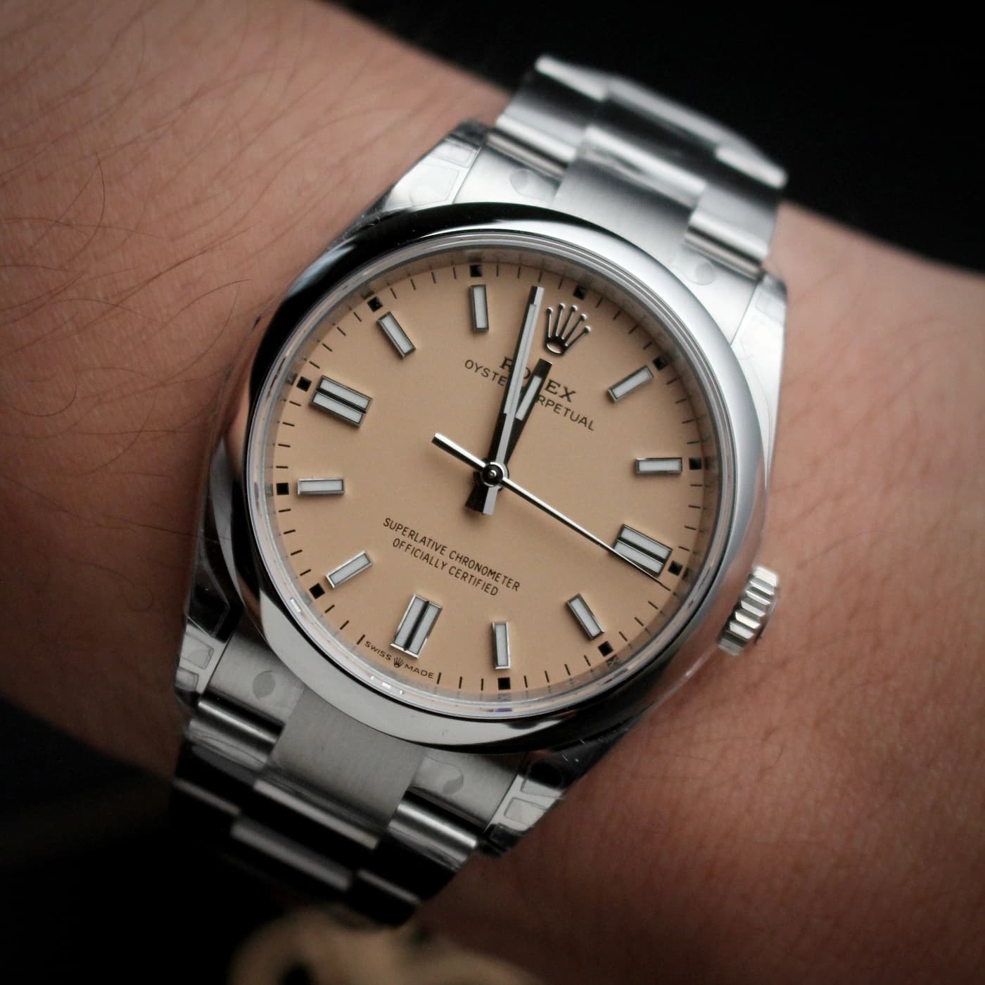 Rolex Oyster Perpetual 36 126000-0012 Beige Dial — view 1 of 15