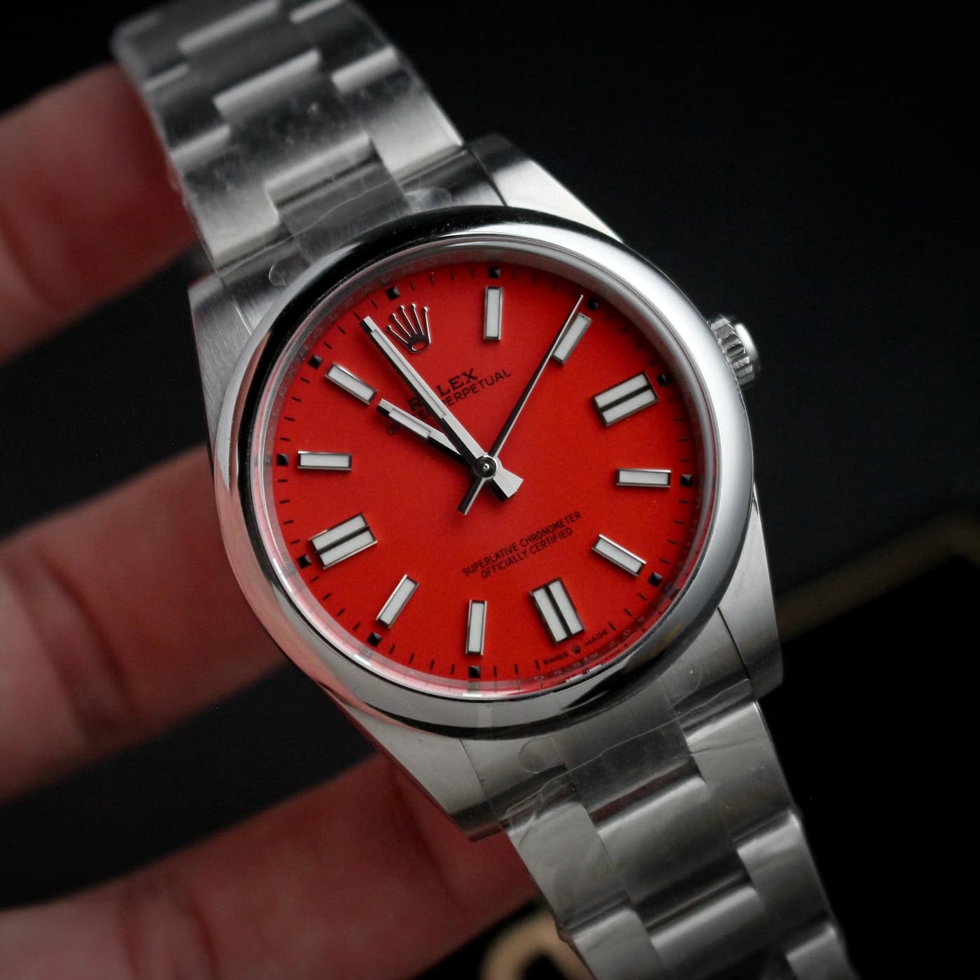 Rolex Oyster Perpetual 41 M124300-0007 Red Dial — view 4 of 12