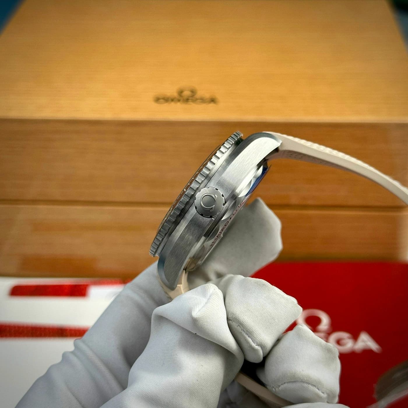 Omega Seamaster Planet Ocean 600M 215.32.44.21.09.001 43.5 Steel — view 5 of 8