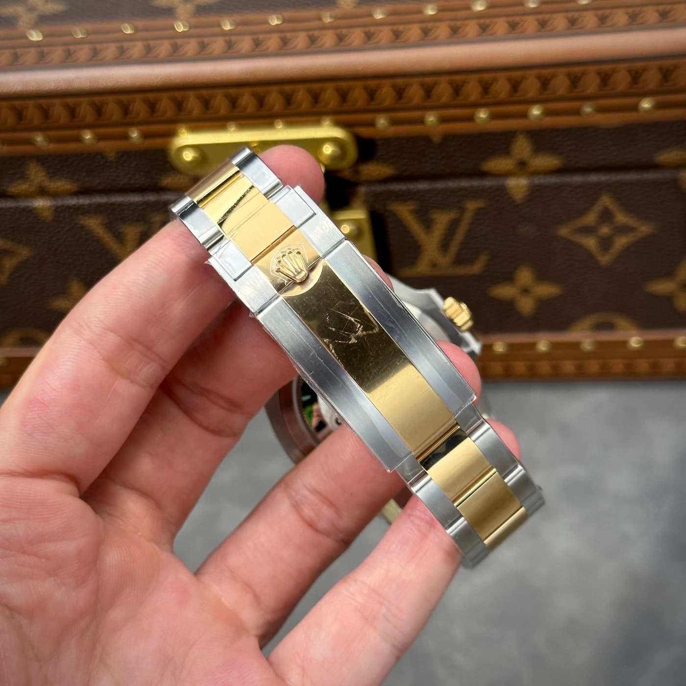 Rolex Submariner Date 126613LB-0002 41mm Oystersteel and Yellow Gold — view 9 of 16