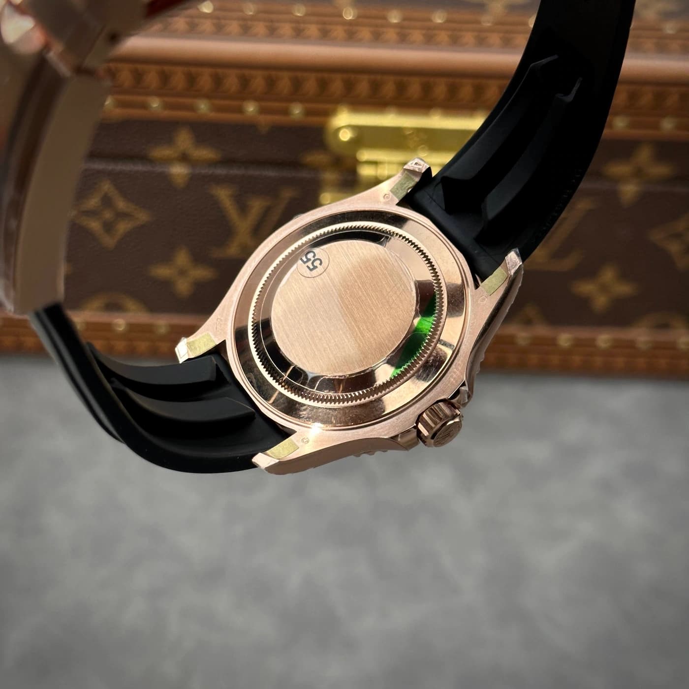 Rolex Yacht-Master 40 M126655-0002 126655-0002 Vàng Everose 18ct Mặt Đen — view 13 of 15