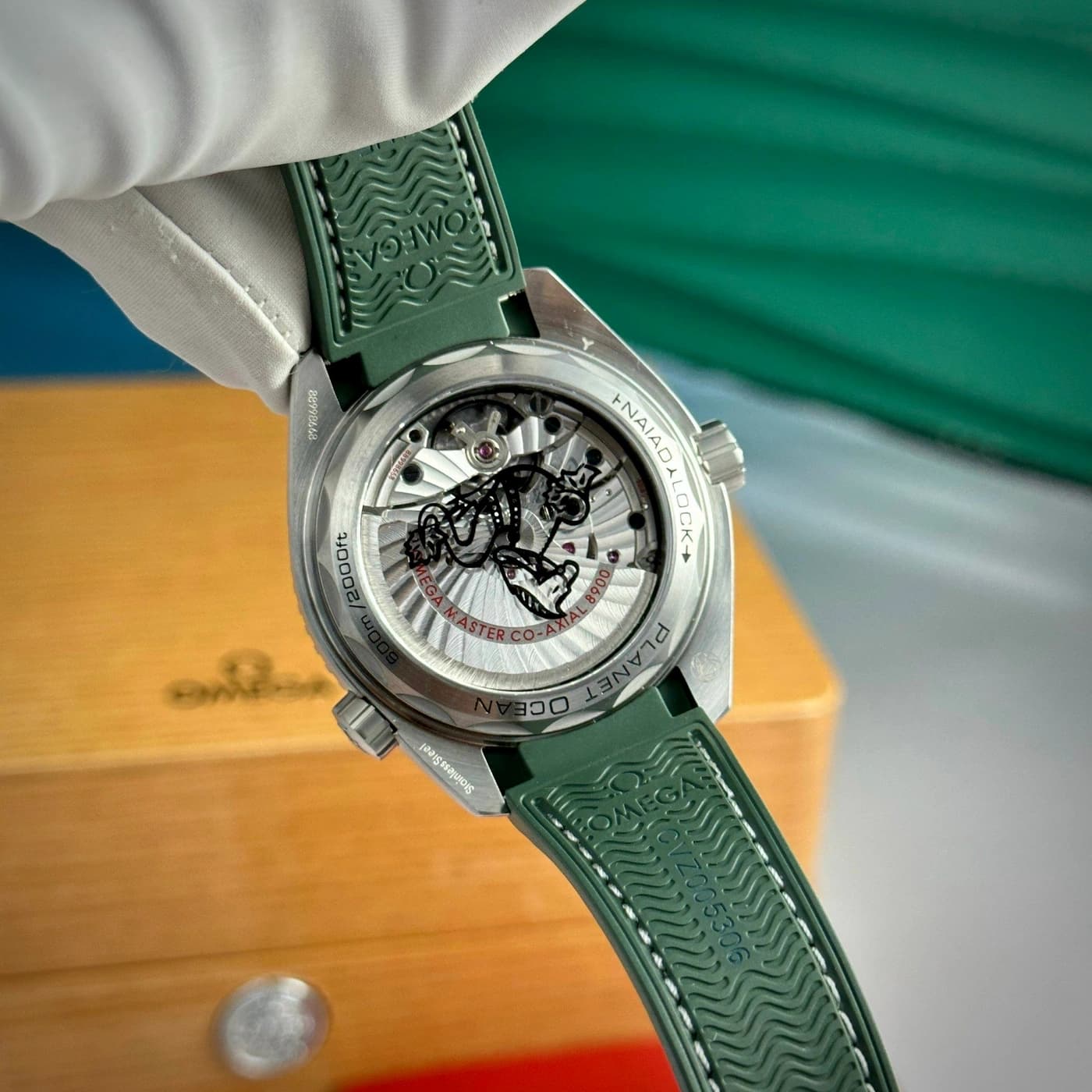 Seamaster Planet Ocean 600M 43.5 215.32.44.21.06.001 — view 8 of 8