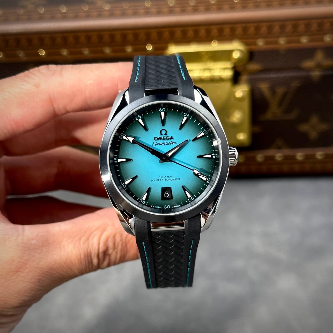 Omega Seamaster Aqua Terra 150M 220.10.38.20.03.005 Turquoise Dial